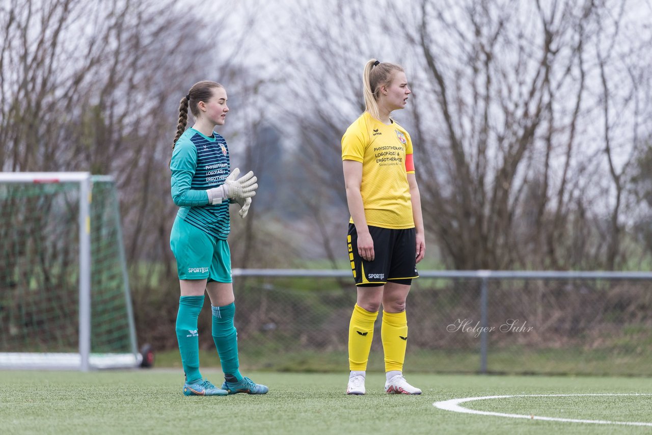 Bild 405 - F SSC Hagen Ahrensburg - SV Frisia Risum-Lindholm : Ergebnis: 1:2